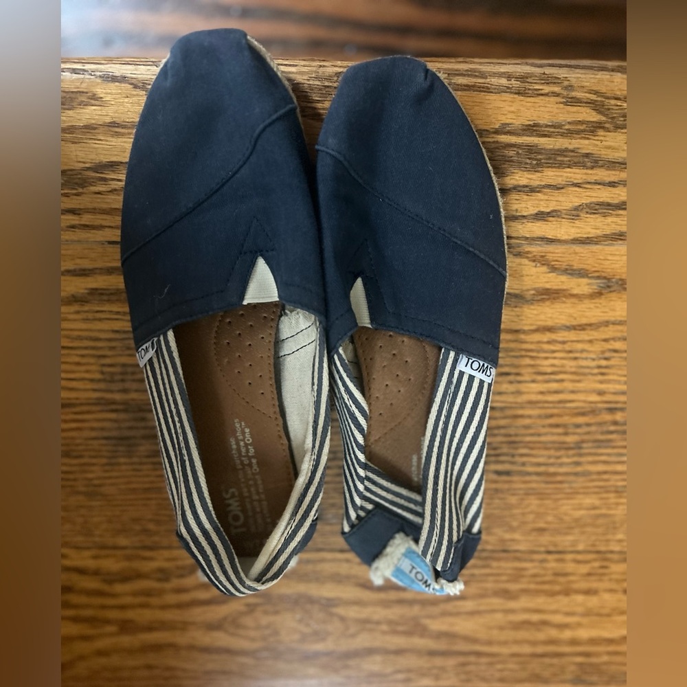 Tom's women's flats